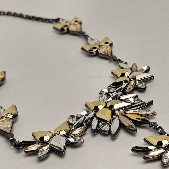 [EXPRESS] Elegant Gold & Silver Floral Statement Necklace ○●Choker // Collar●○ - Picture 14 of 16
